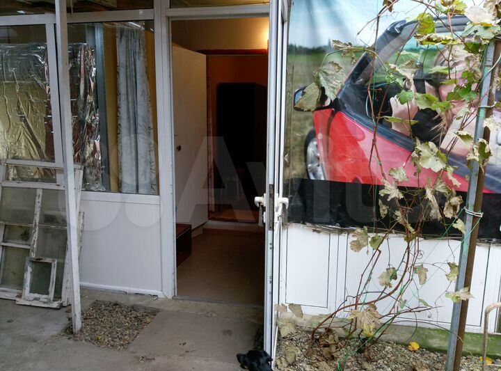 Дом 20 м² на участке 1 сот.