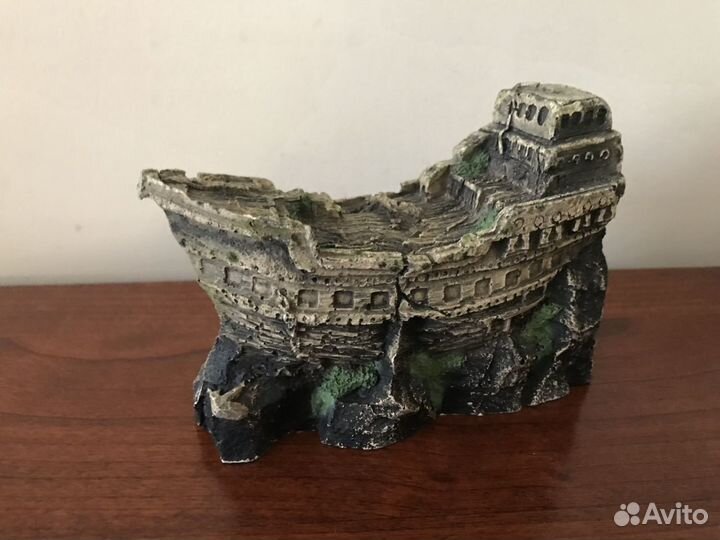 Фигурки для аквариума