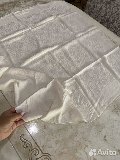 Salvatore ferragamo платок оригинал шелк