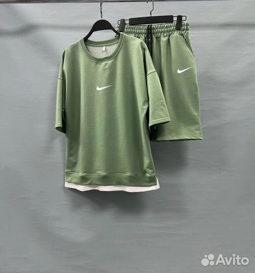 Шорты и футболка Nike