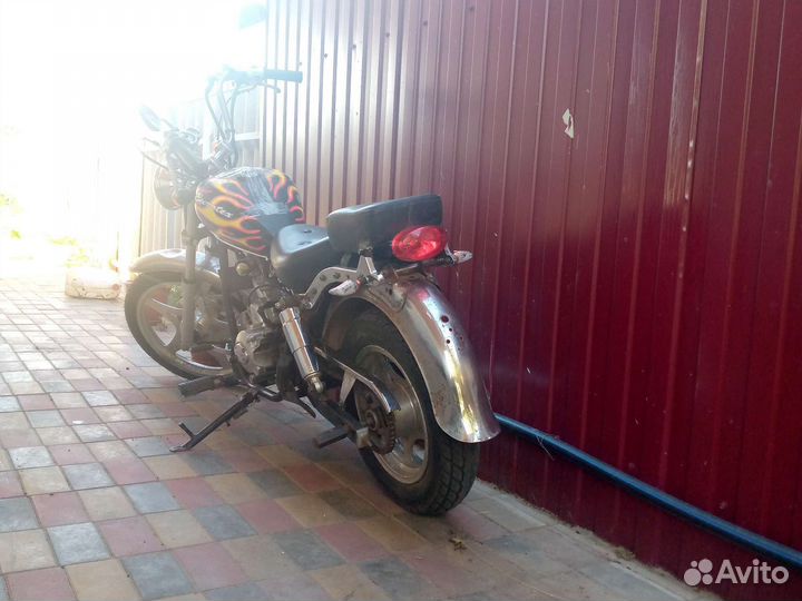 Мопед Чоппер на ходу