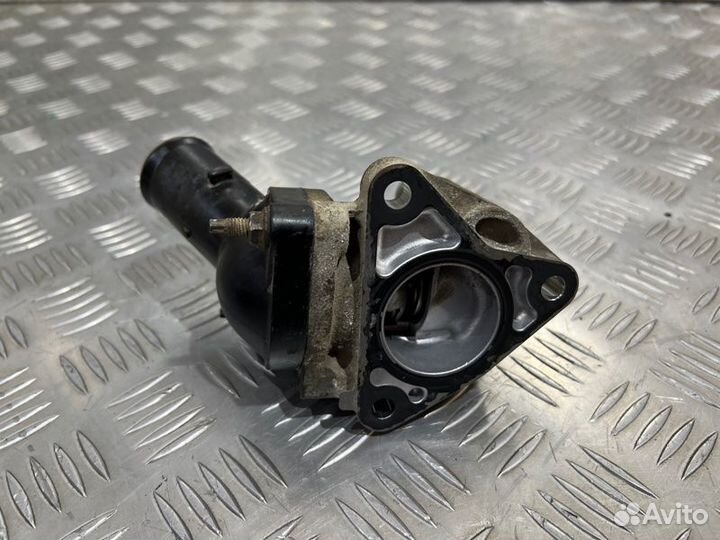 Термостат Toyota Rav 4 2.0 2010