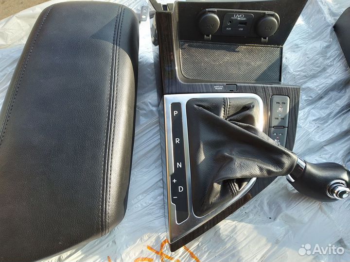 Подлокотник Kia Optima (TF) 2010-2016