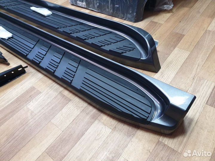 Prado 120 Пороги в стиле Lexus GX470 H4ZS5