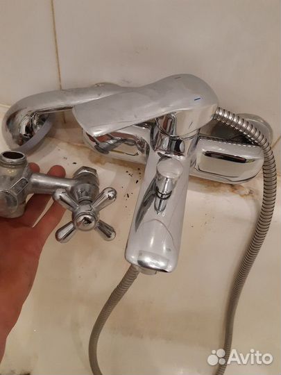 Замена кран буксы, гибкой подводки, смесителей