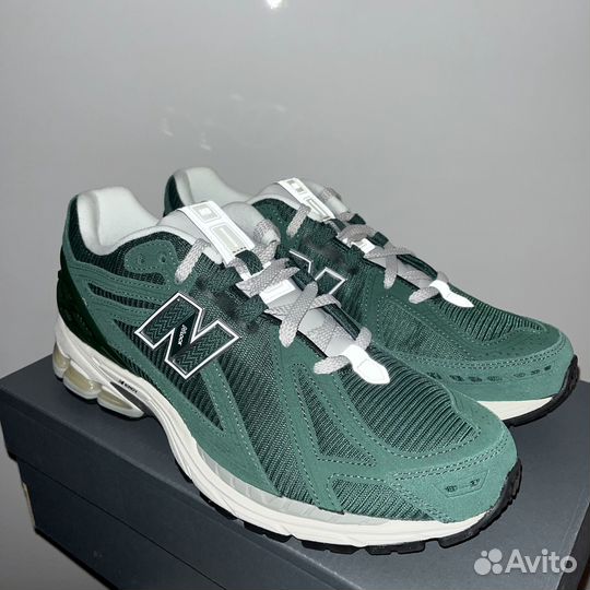 New Balance 1906R Green 10.5 US/ 43.5 RU/ 44.5 EU