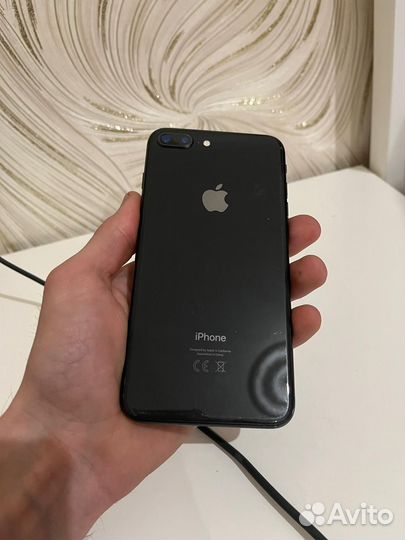 iPhone 8 Plus, 64 ГБ