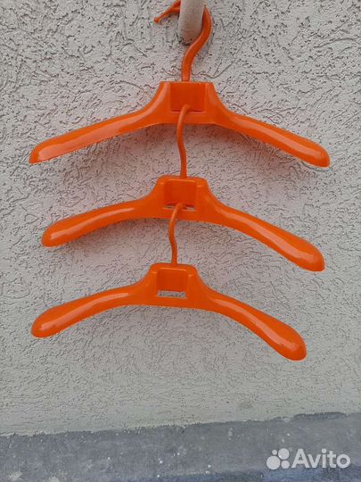 Вешалки