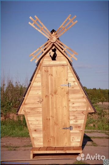 Дачный туалет деревянный