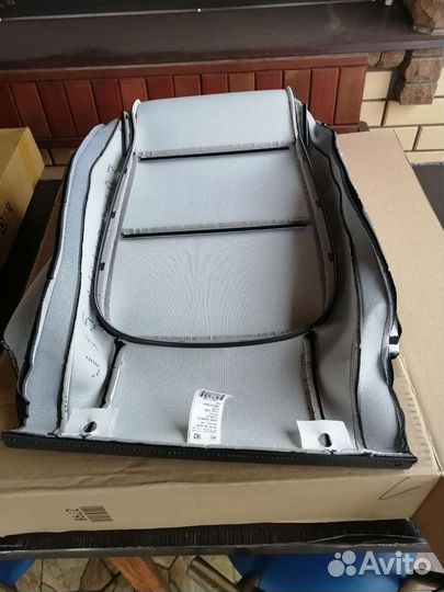 Обивка спинки сиденья VW Tiguan