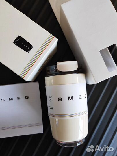 Термокружка Smeg