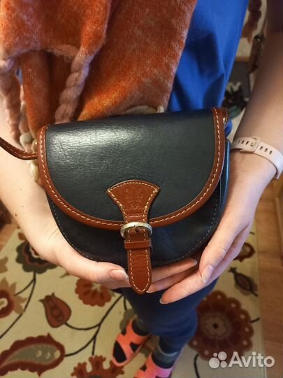 Маленькая кожаная сумочка