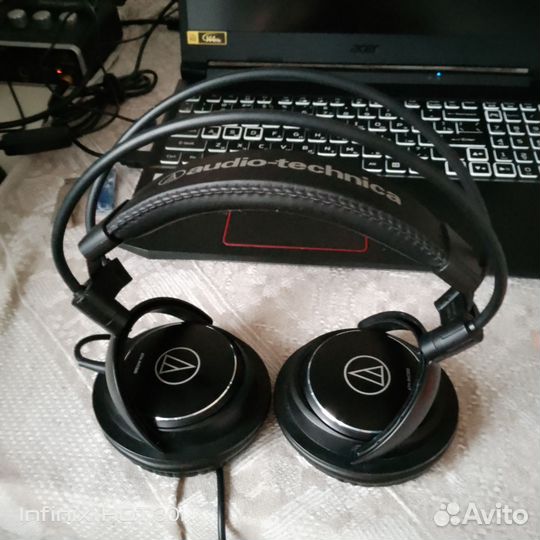Студийные наушники audio technica ATH-AVC500