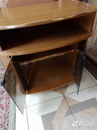 Тумба под телевизор