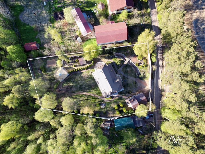 Дом 224 м² на участке 12 сот.