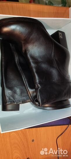 Сапоги женские новые
