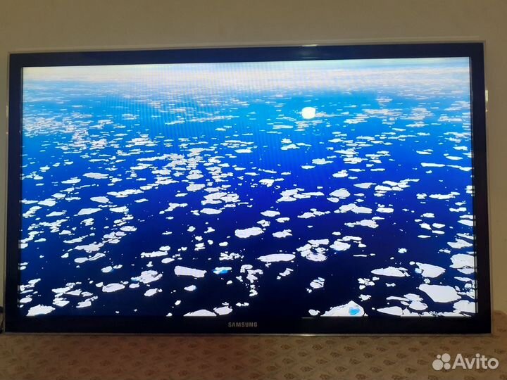 Телевизор samsung