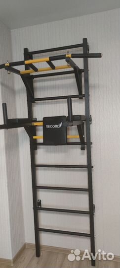 Детская шведская стенка с турником и брусьями