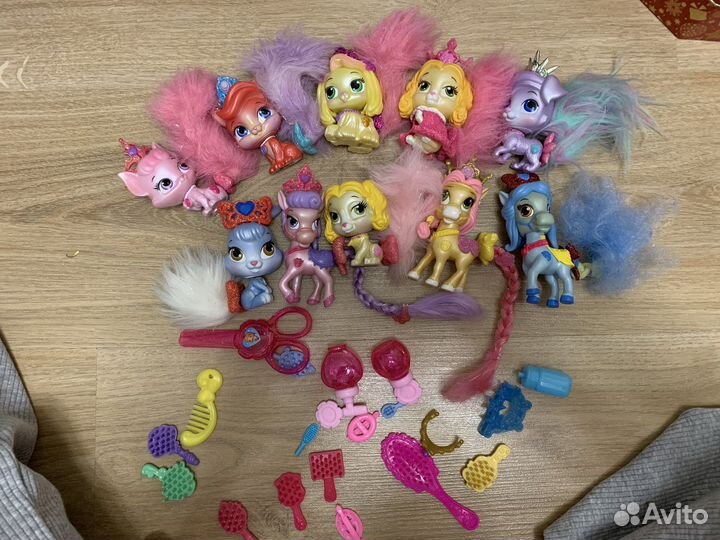 Много разных игрушек