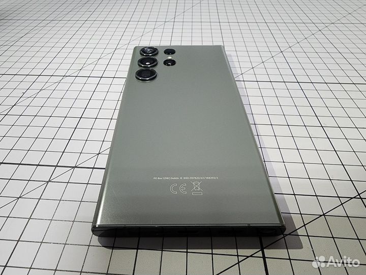 Защитная гидрогелевая плёнка на Samsung S23 Ultra