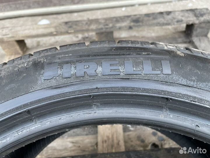 Pirelli Winter Sottozero 240 Serie II 275/40 R19