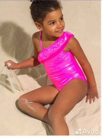 Продам новый купальник Play Today