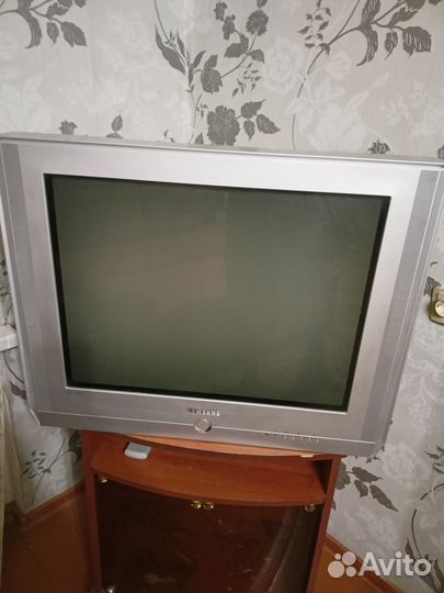 Телевизор samsung