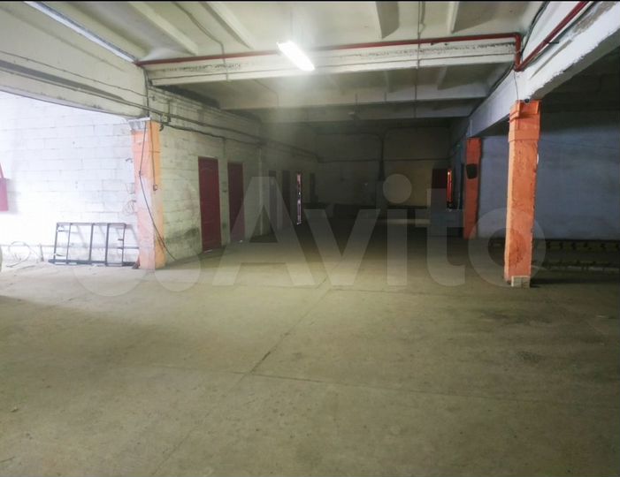Склад, 615 м²
