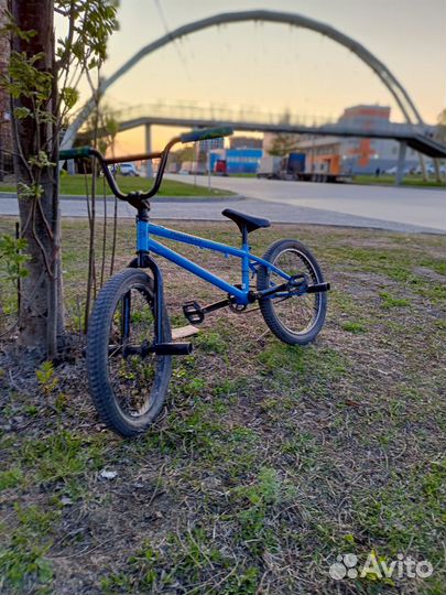 Продам трюковой велосипед BMX Madness 3