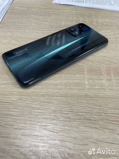 Телефон Realmi 9 Pro