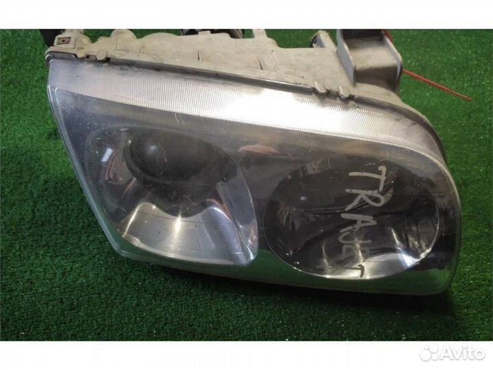 Фара правая Hyundai Trajet 2002