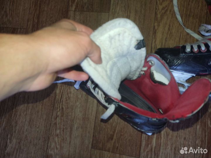 Хоккейные коньки bauer