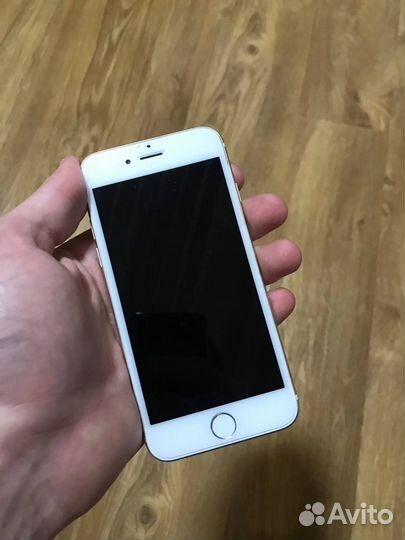 iPhone 6S, 32 ГБ