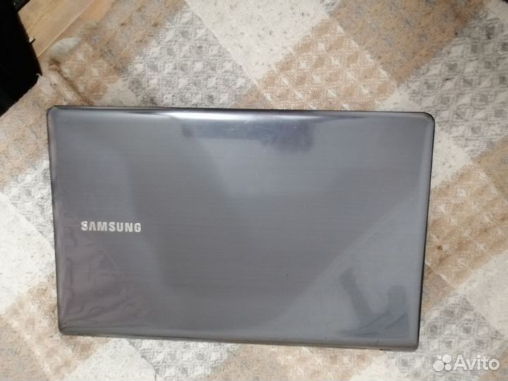 Ноутбук samsung