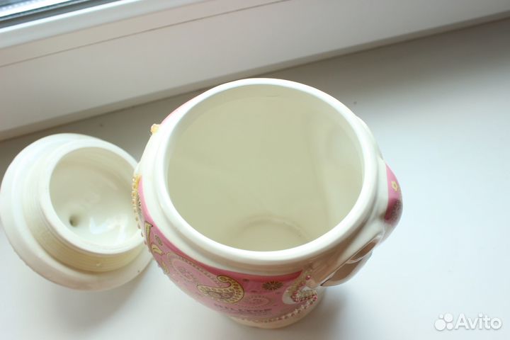 Банка для чая, конфет. Слон. Фарфор