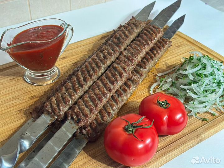 Мангальщик шашлычник