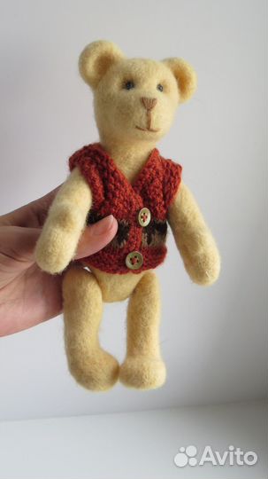Мишка из шерсти (ручная работа)