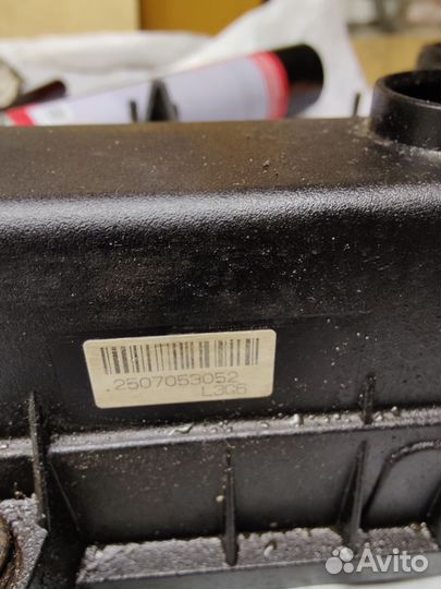 Клапанная крышка Мазда 3 бк 2.0 LF17