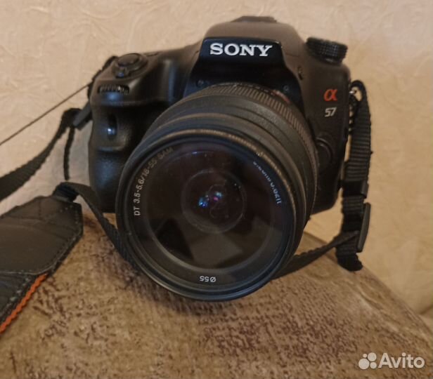 Продам зеркальный фотоаппарат sony A57