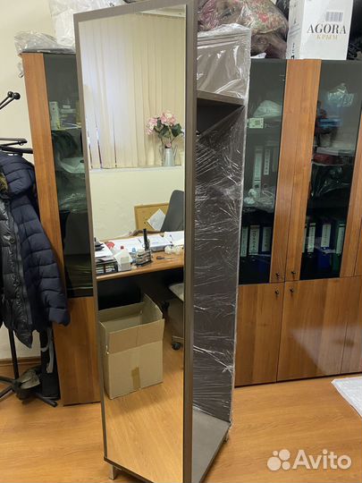 Вешалка в прихожую новая