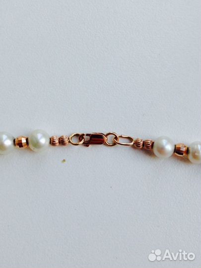 Золотое колье с жемчугом