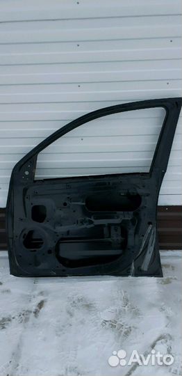 Продам дверь на Mitsubishi Outlander
