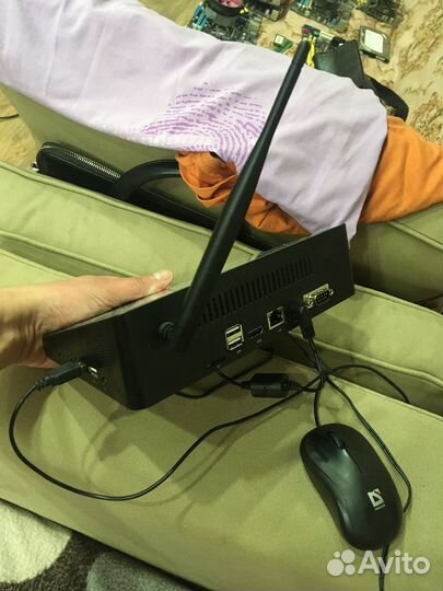 Сенсорный терминал. Типа планшет