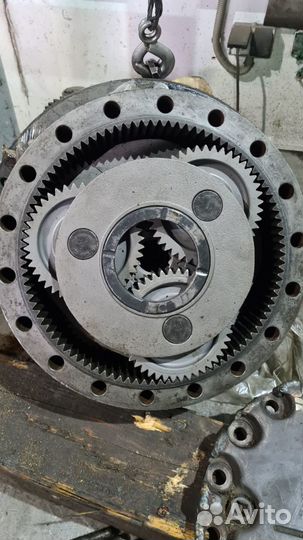 Редуктор хода/бортовая komatsu pc 220