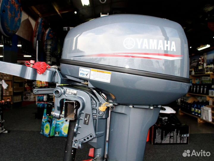 Лодочный мотор Yamaha 15fmhs витринный