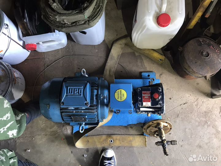 Электродвигатель бу 380 или мембранный авд