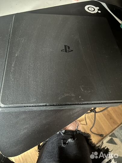 Sony playstation 4 slim