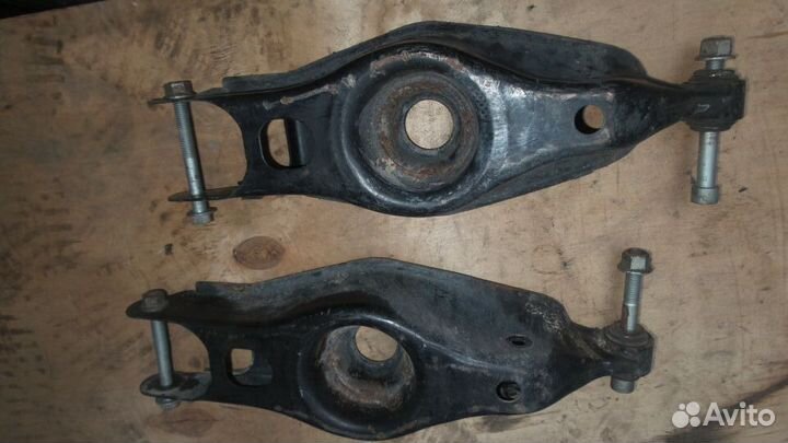 Рычаг ковш для dodge charger