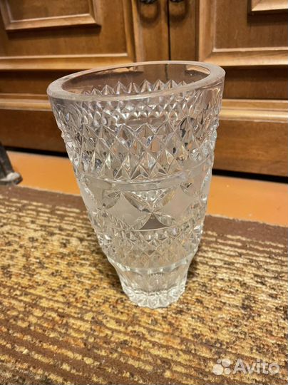 Ваза хрустальная