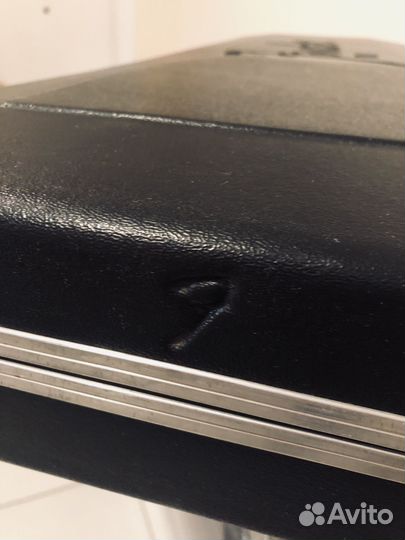 Fender SKB Vintage Molded Case